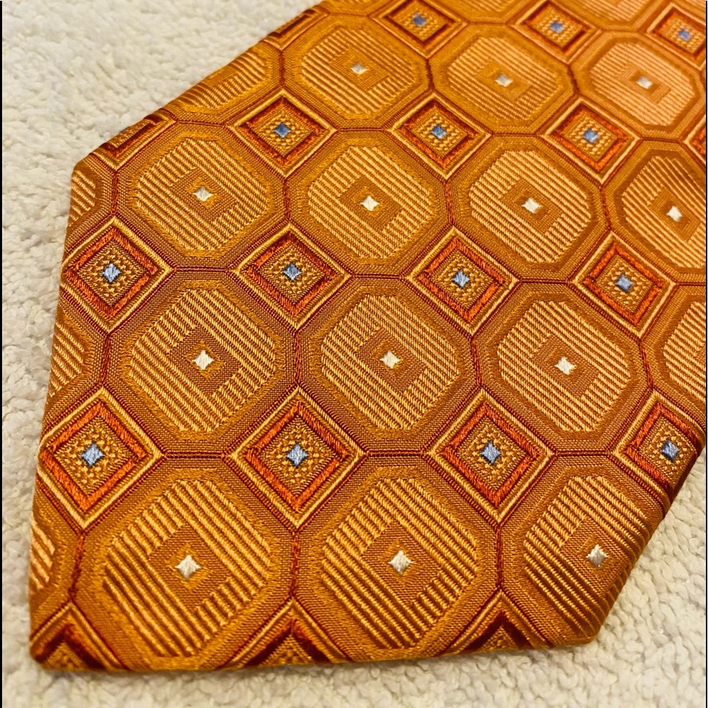 Brand New Trendy Tie By IKE BEHAR